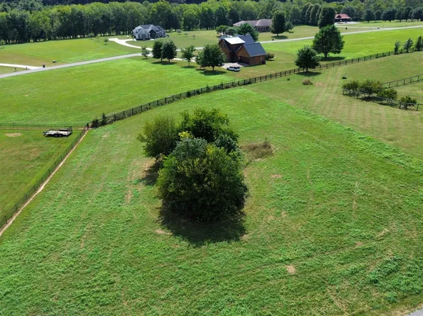 75 Meadow Lake Dr Lot 78, Lancaster, KY 40444