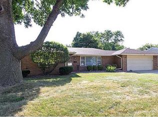 1912 73rd St, Windsor Heights, IA 50324