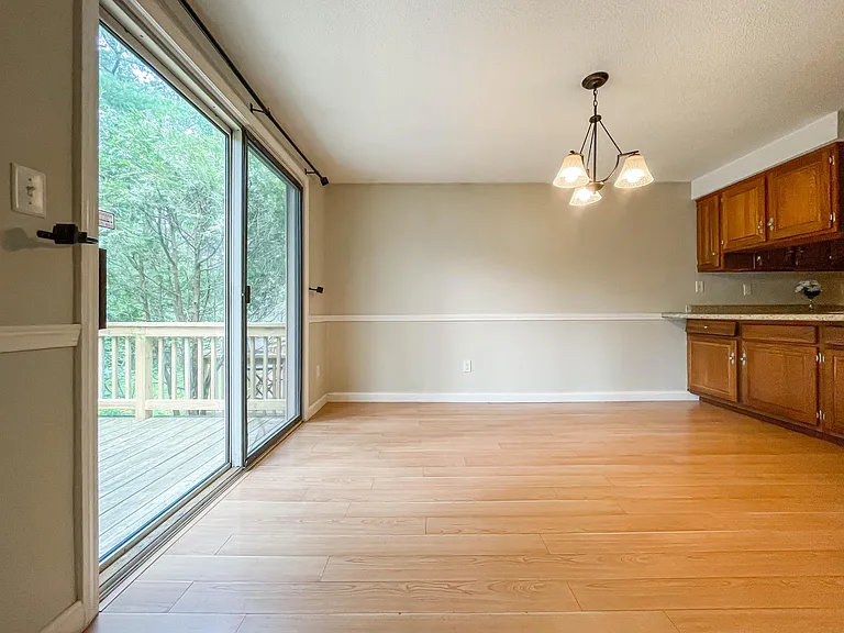 5 Dresden Ct — Photo 21
