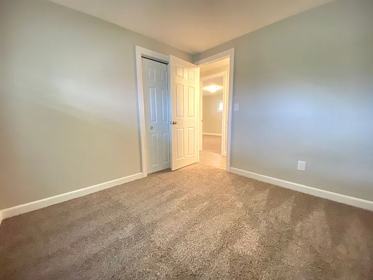 4421 Grayson St — Photo 14