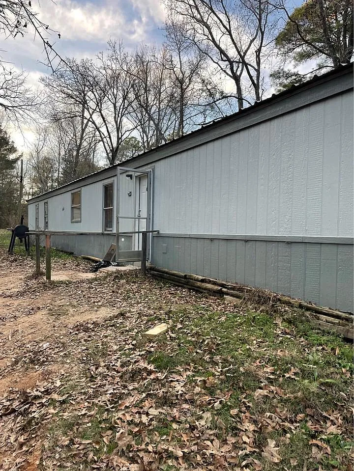 200 Private Road 1228 — Photo 1