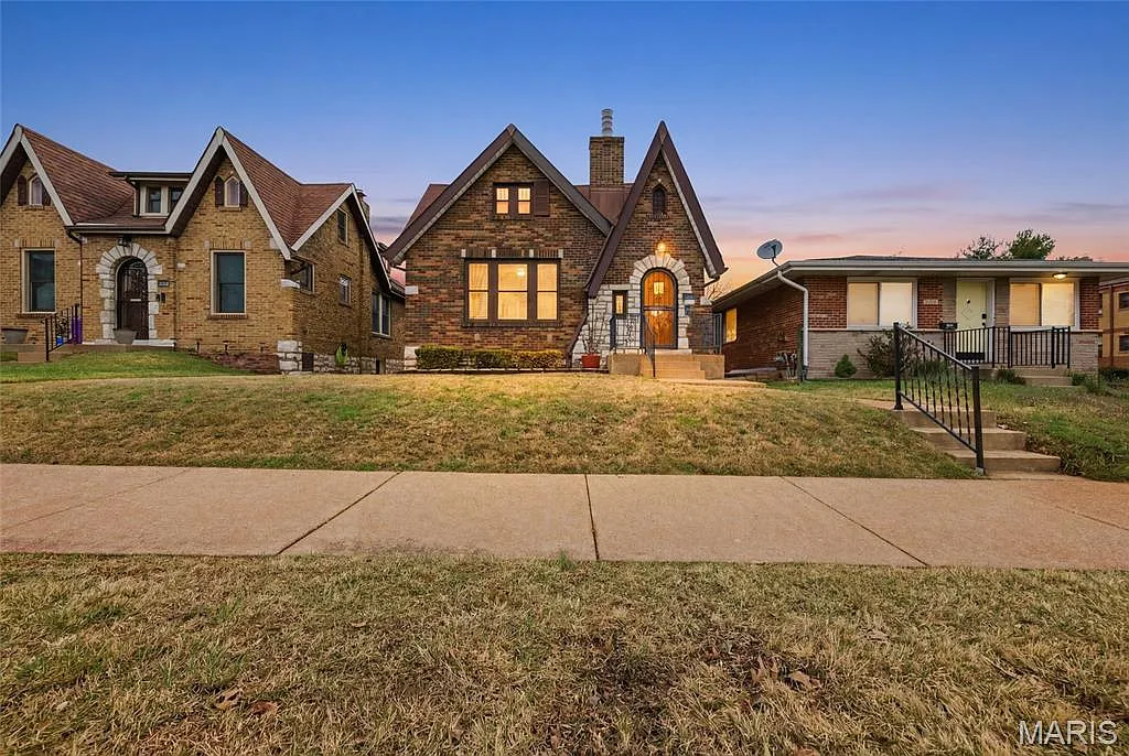 5005 Parker Ave photo 1