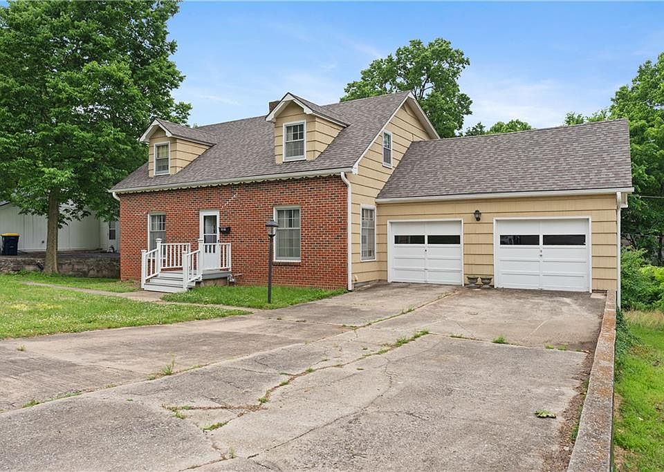 1st image of 5314 N Cypress Ave