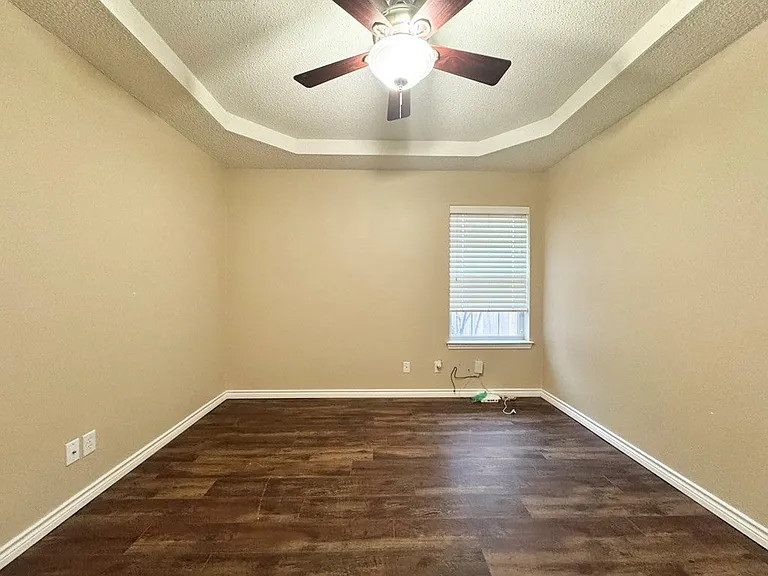 3537 Grandview Dr — Photo 19