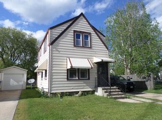 918 43rd St, Kenosha, WI 53140