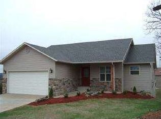 140 Scotch Pine Ct, Hollister, MO 65672