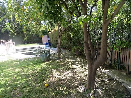 150 E Grandview Ave — Photo 48