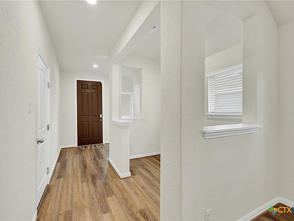 4th image of 2053 Egret Ave