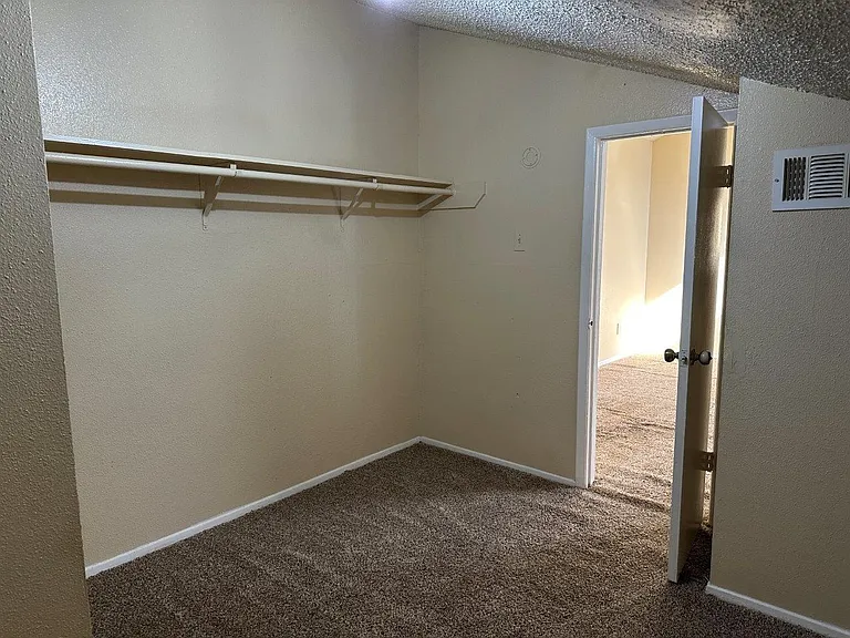 12244 Bob White Dr #122 — Photo 9