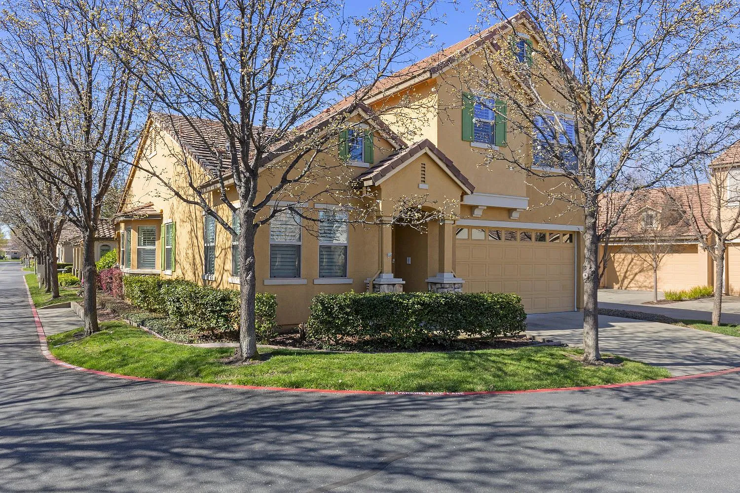 1208 Marseille Ln photo 1