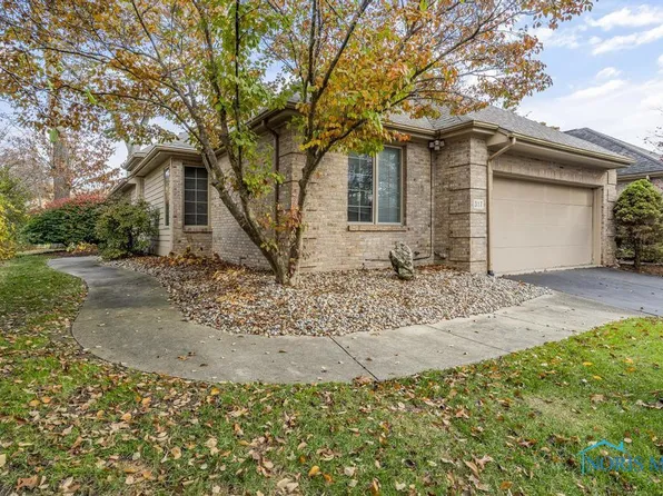 317 Forest Glen Pl, Holland, OH 43528