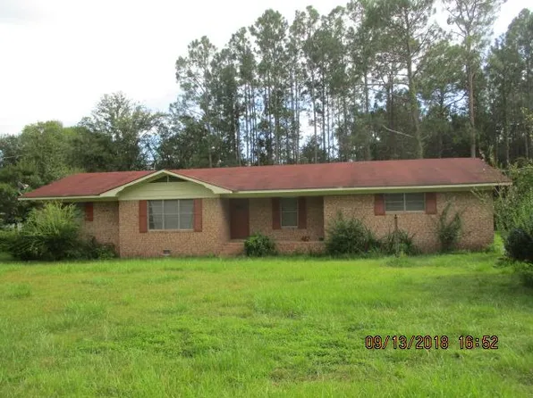 45 Holly Dr, Homerville, GA 31634