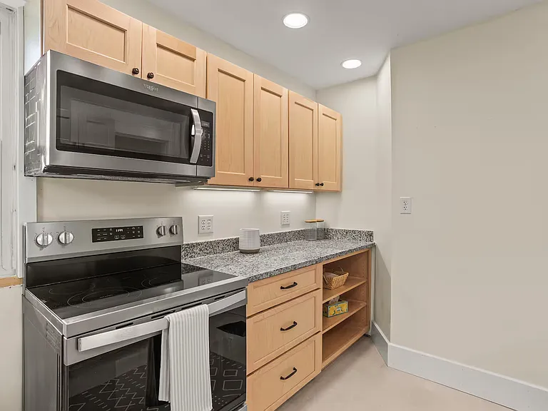 1255 High St #1 — Photo 3