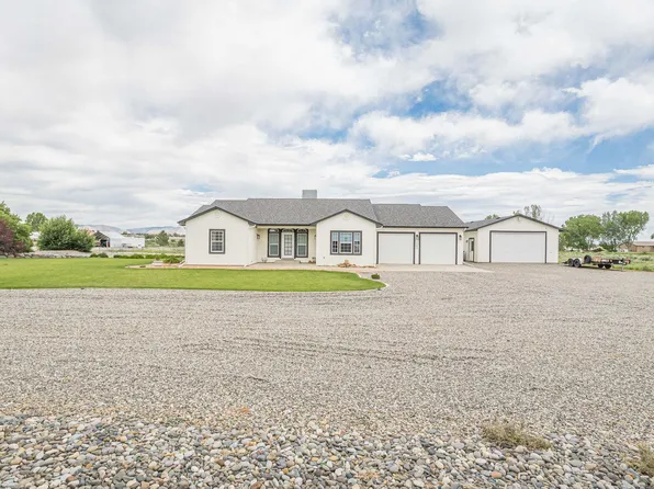 1266 14th Rd, Loma, CO 81524