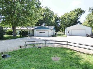2605 Circle Rd, Manhattan, KS 66502