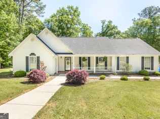 121 Deer Ridge Dr, Lizella, GA 31052