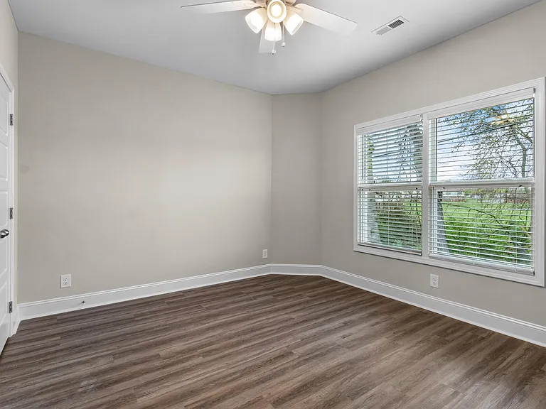 202 Burch Rd #B — Photo 6