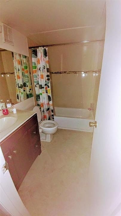 2nd image of 17485 NW 67th Ct #E-22