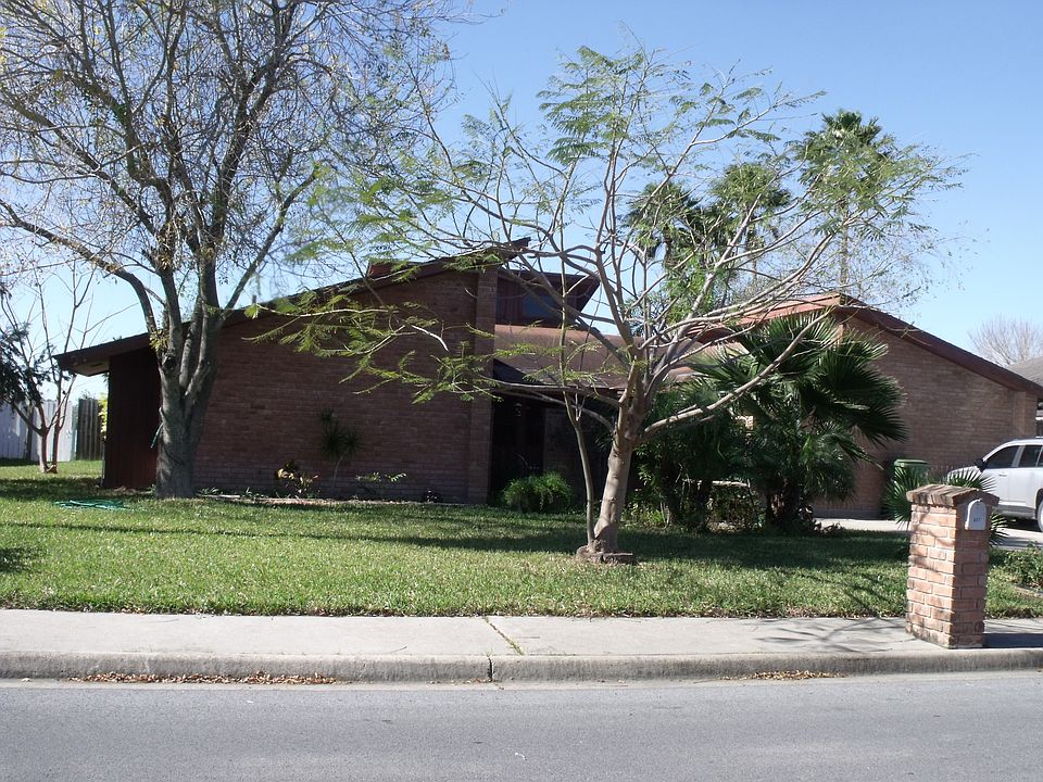 1st image of 627 Windcrest Dr