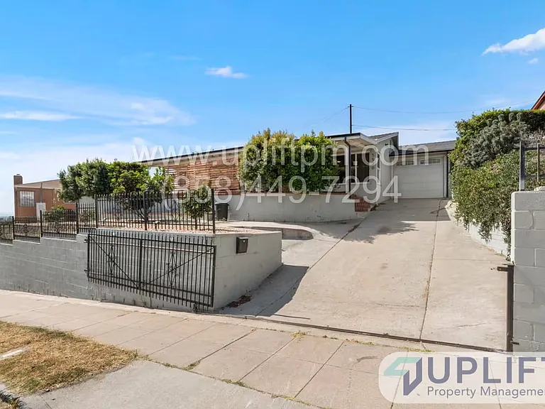 5520 Olvera Ave — Photo 3