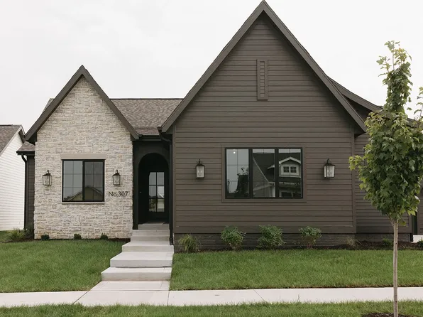 307 SW 17th St, Ankeny, IA 50023