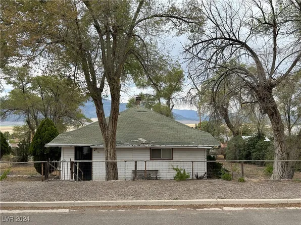 14 1st St, Mc Gill, NV 89318