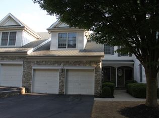 17 Westgate Dr, Annandale, NJ 08801