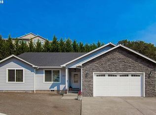 2575 NW Troost St, Roseburg, OR
