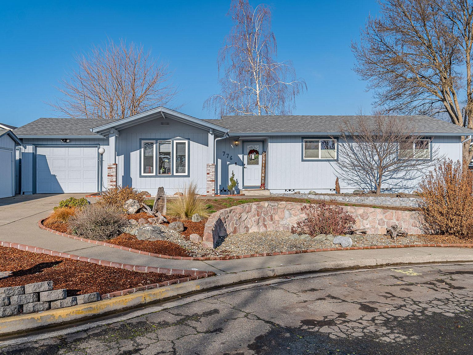 776 NW Carol Dr, Grants Pass, OR 97526 Zillow