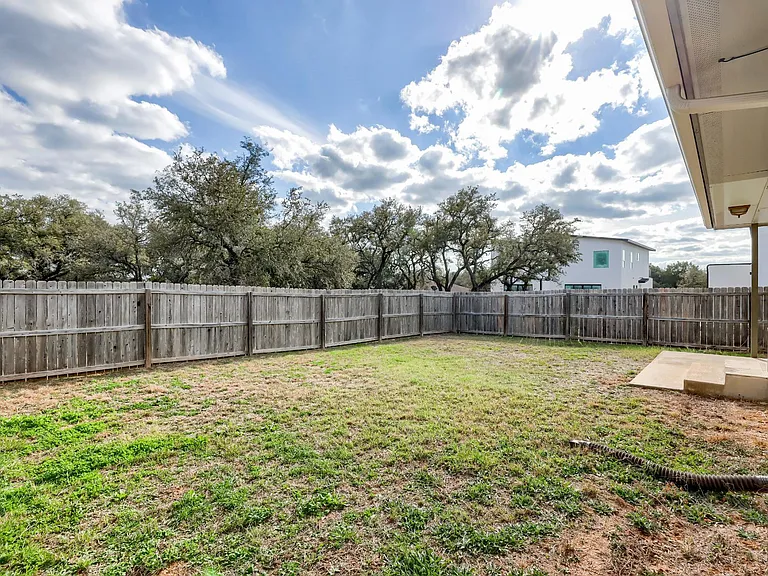 21501 Boggy Ford Rd #B — Photo 30