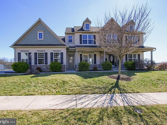 2nd image of 2702 Box Elder Ct