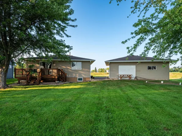 51334 Rush Lake Trl, Rush City, MN 55069