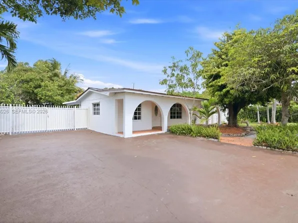 1271 W 83rd St, Hialeah, FL 33014