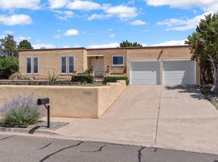 2811 Calle Calmo, Santa Fe, NM 87505