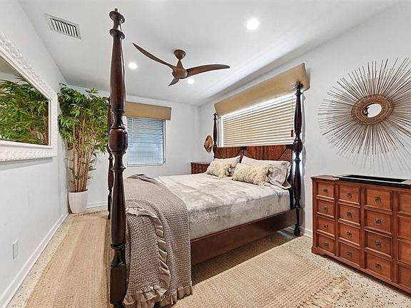 5th image of 807 Summit Blvd