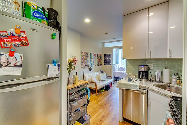 Rented by Dalan Rentals | media 16