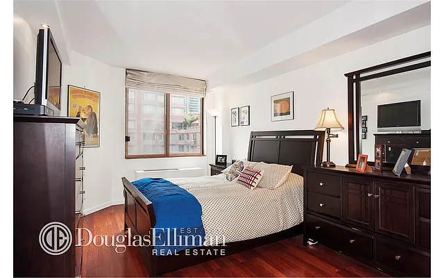 Sold by Douglas Elliman | media 10