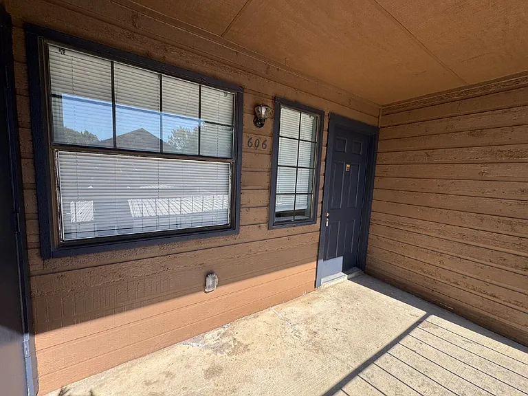 4803 Hamilton Wolfe Rd #606 — Photo 1