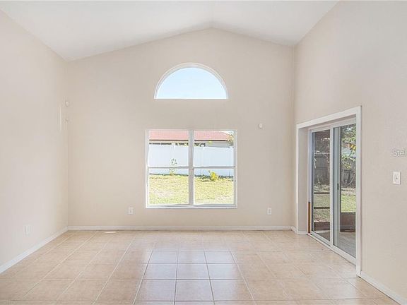 4th image of 4407 Middleburg Ct #4A