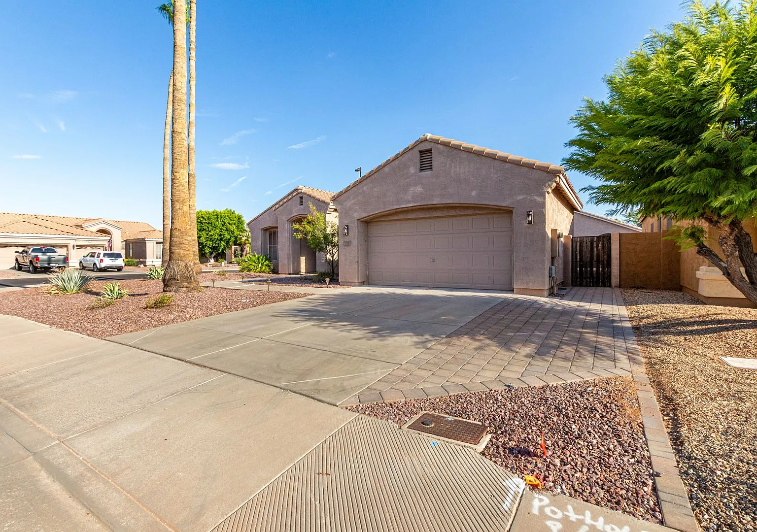 3bed, 2 bath Gilbert home with POOL — Photo 3