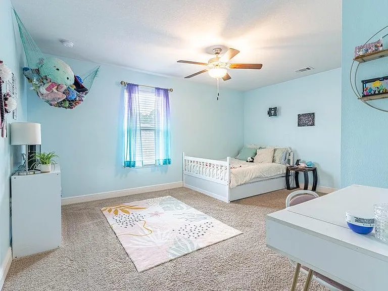 2025 Sunset Pine Way — Photo 4