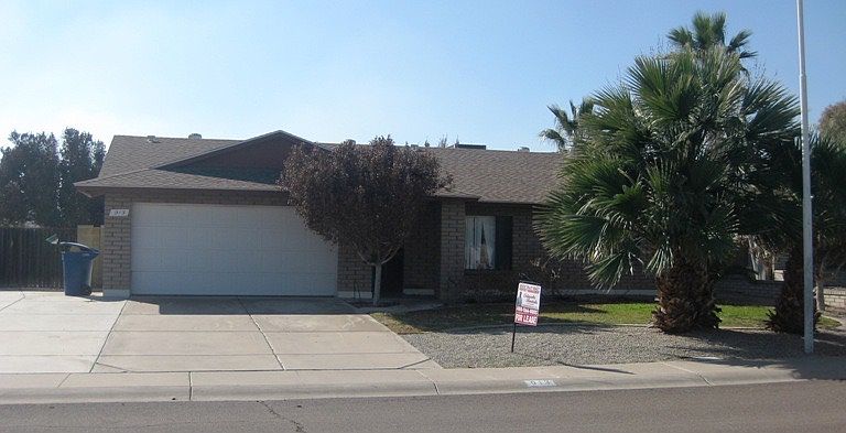 1st image of 913 W Bell De Mar Dr