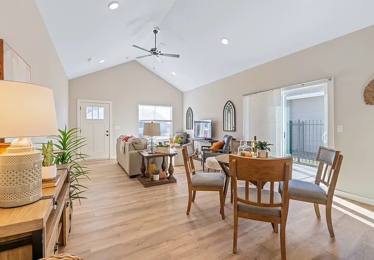 3669 N Azalea St #1 — Photo 12