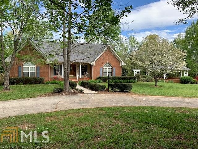 1st image of 410 Oak Creek Ln