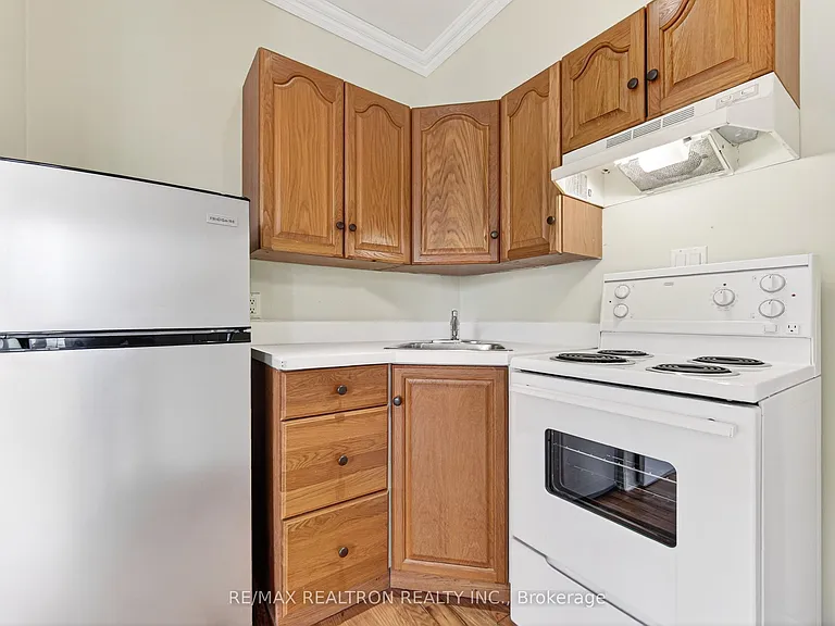 454 Donlands Ave #A1 — Photo 23