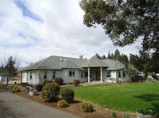 680 Alderbrook Ln, Grants Pass, OR 97527