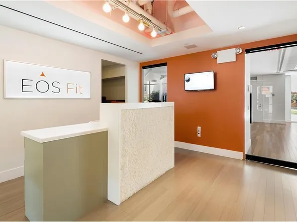 66 Rockwell Place image 22 of 24