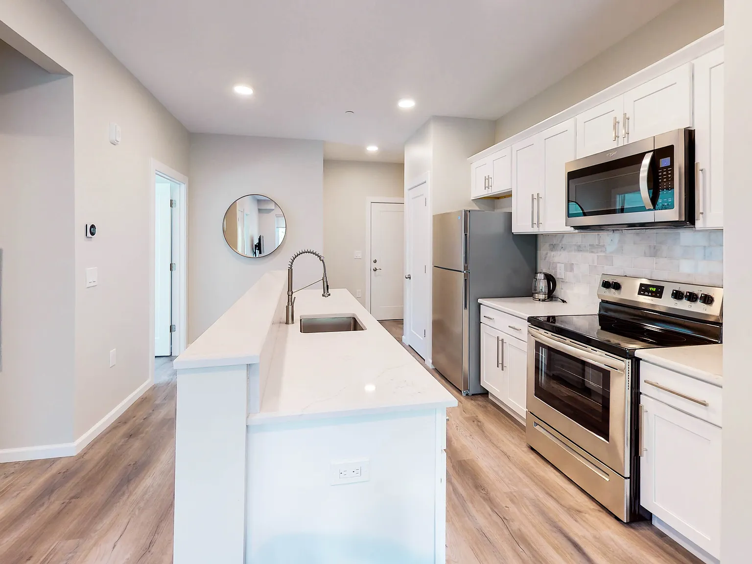 2 bed, $2,250 — Photo 1