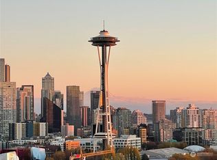 100 Ward St APT 203, Seattle, WA 98109