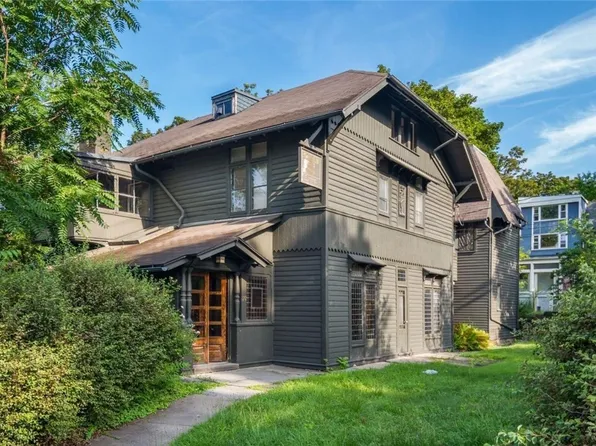 122 Eddy St, Ithaca, NY 14850